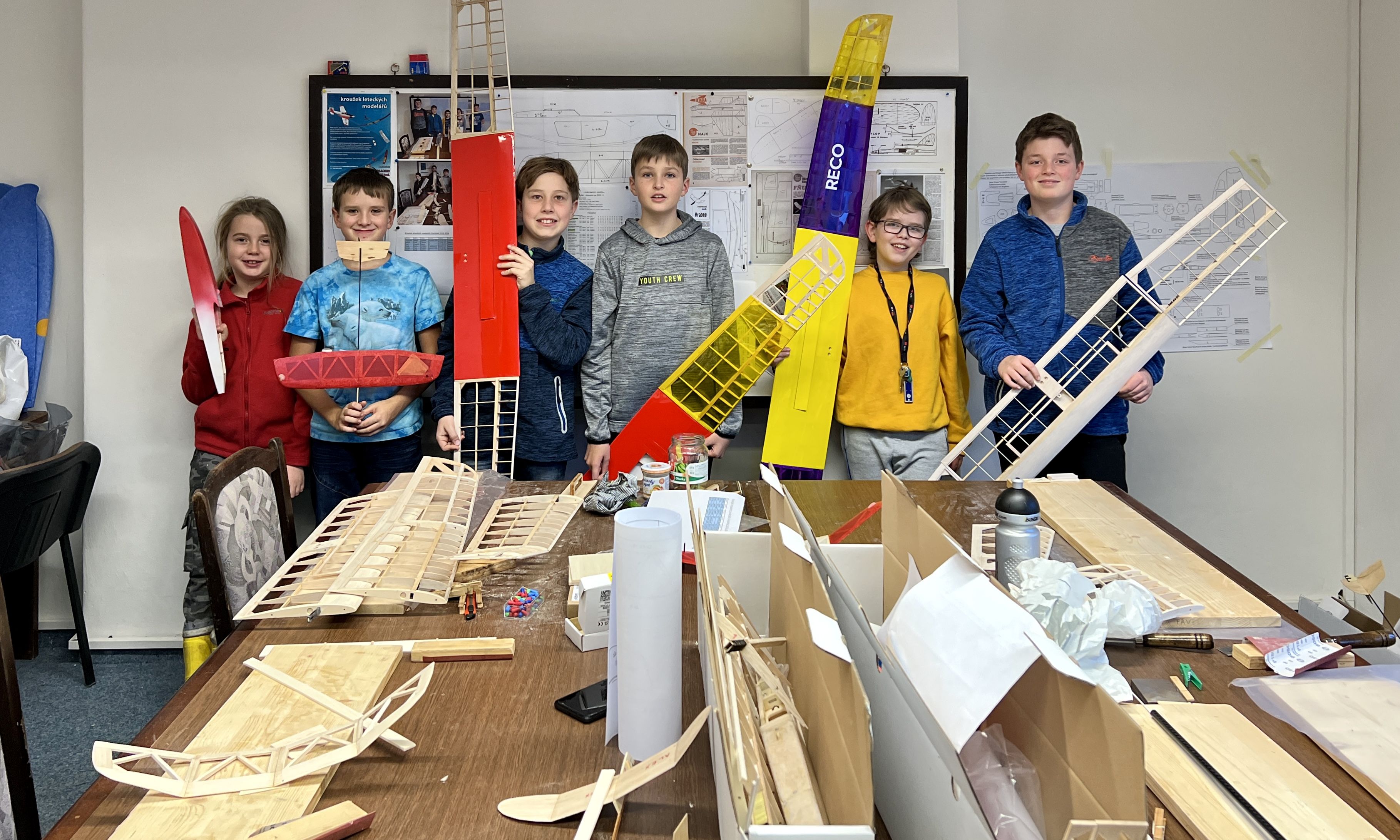 Založení a činnost Kroužku leteckých modelářů